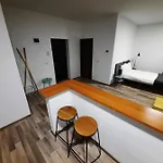 Pif Sadoveanu Apartman *