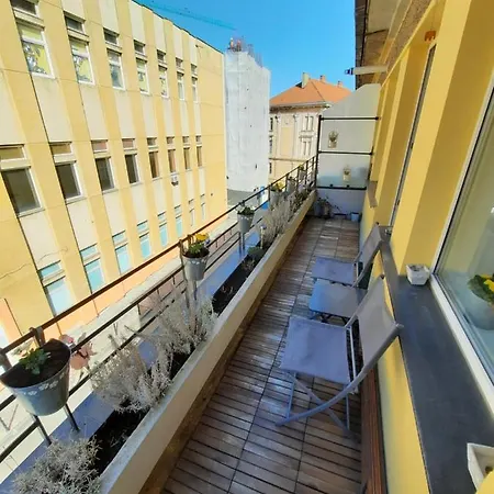 Pif Sadoveanu Apartment Brasov