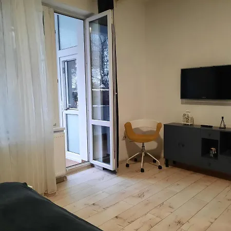Pif Sadoveanu Apartment *