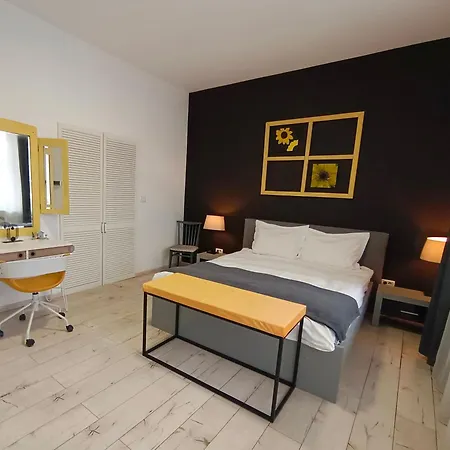 Pif Sadoveanu Apartman Brassó