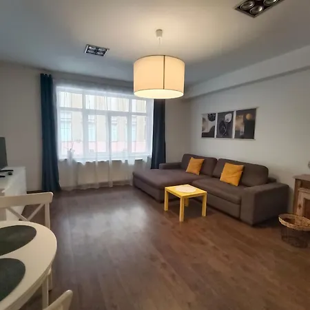 Pif Sadoveanu Apartment