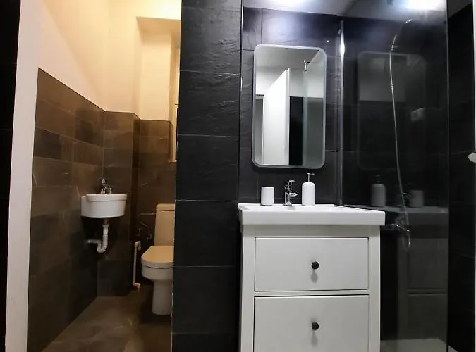 Pif Sadoveanu Apartment *