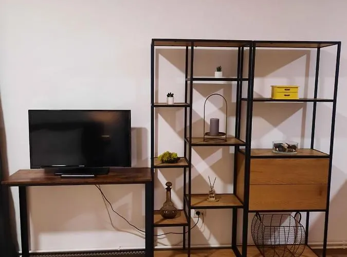 Pif Sadoveanu Apartment *