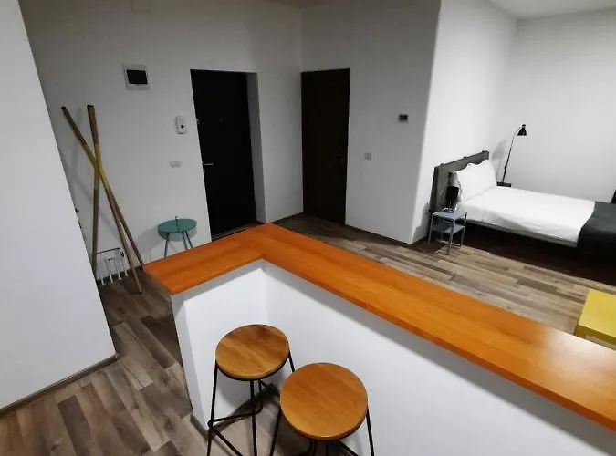 Pif Sadoveanu Apartment *