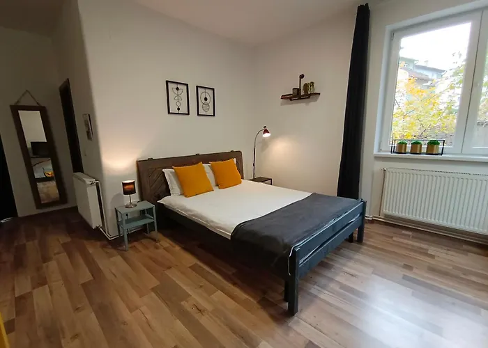 Pif Sadoveanu Apartment